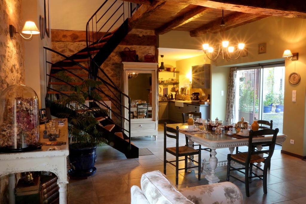 Chambres D'Hotes Du Presbytere La Bastide-l'Eveque Exterior foto
